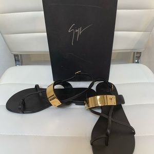 GIUSEPPE ZANOTTI-Black/Gold Leather Sandals